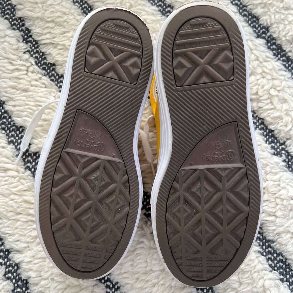 Converse Chuck Taylor All Star By You yellow embroidered platform sneakers - Picture 6 of 9